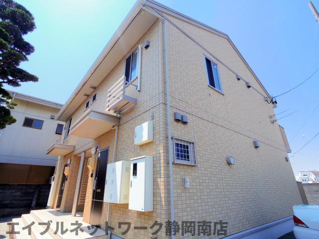 建物外観　外観は落ち着いています