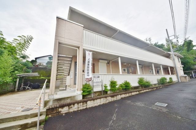 町田市小山町のアパートの建物外観