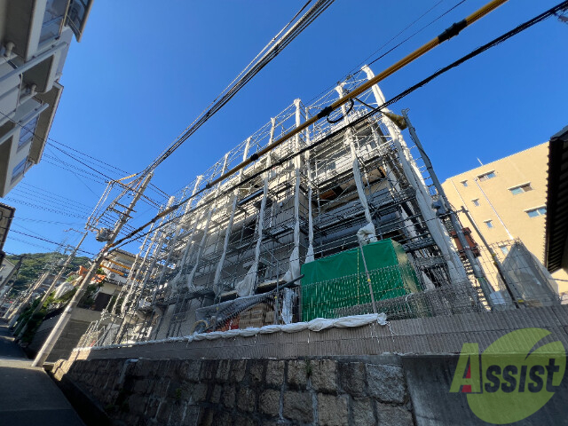 【神戸市中央区上筒井通のアパートの建物外観】