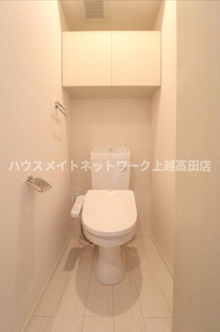 トイレ　温水洗浄暖房便座