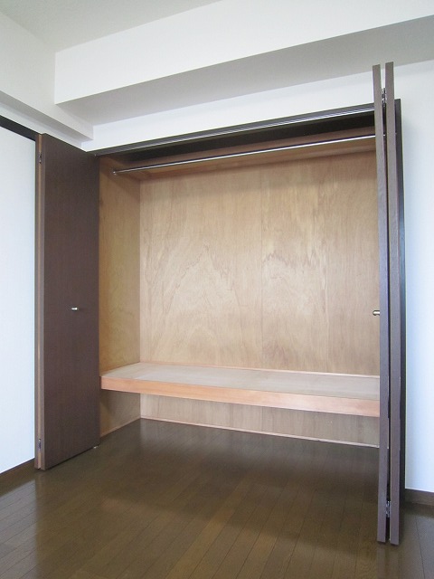 収納　●洋服がたくさん収納可能なクローゼットは２箇所あります！