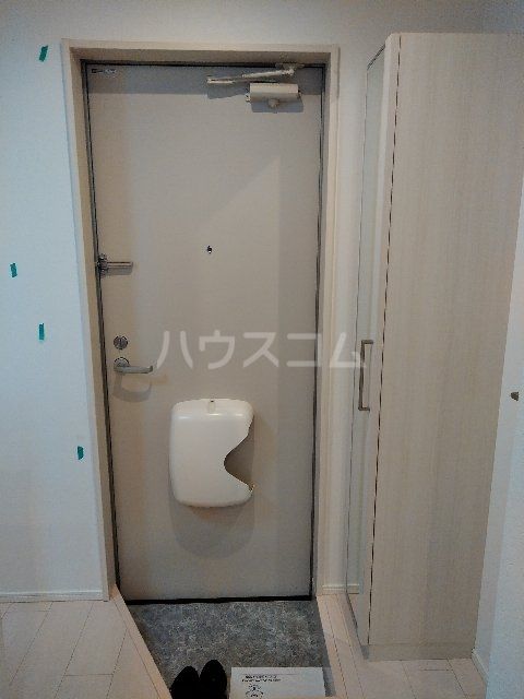 【名古屋市名東区一社のアパートの玄関】