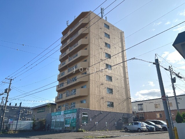 札幌市手稲区手稲本町一条のマンションの建物外観