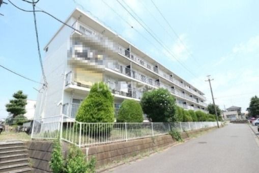 町田市小川のマンションの建物外観