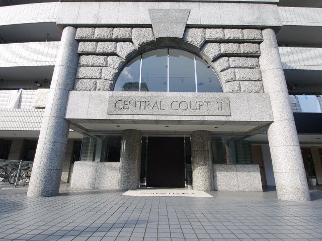 エントランス　詳細は、RISUMO江坂本店までお問合せください♪