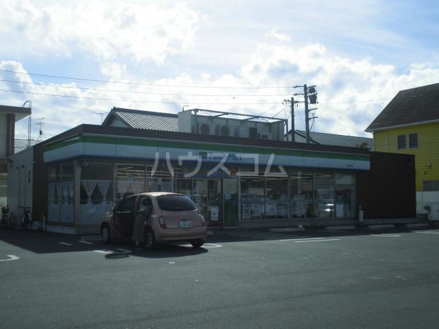コンビニ　ファミリーマート南瀬名店（コンビニ）まで713m