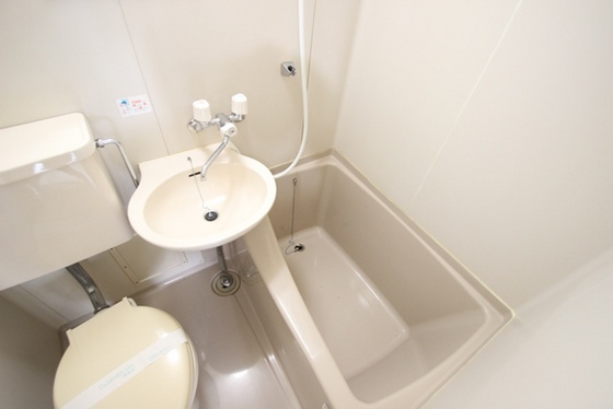 バス・シャワールーム　※別部屋の写真です現状優先