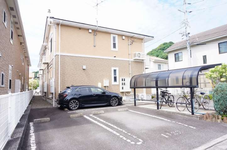 駐車場　エントランス