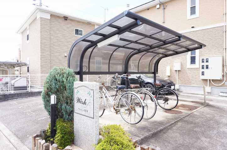 エントランス　駐車場