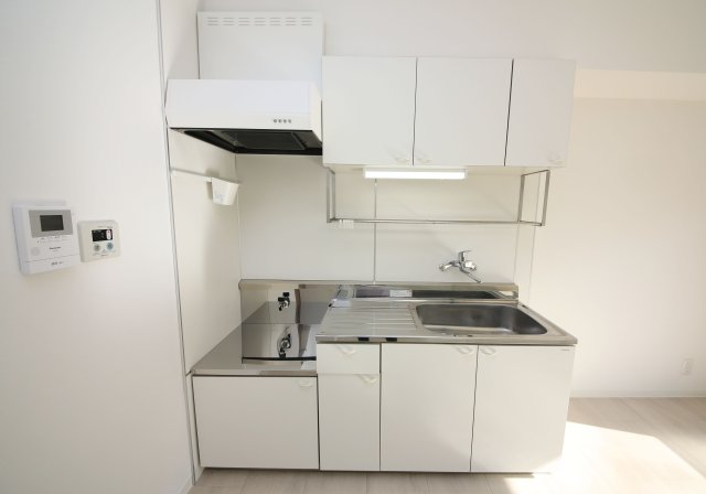 キッチン　別部屋同間取りのお写真となります。参考にご覧くださいませ。