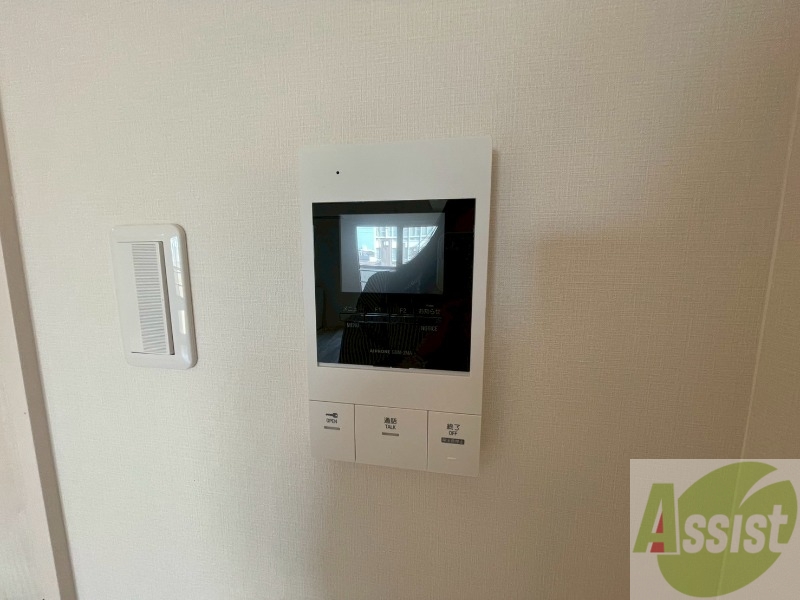 セキュリティ　ＴＶモニター付インターホンです。来客者の顔が見えるので安心！