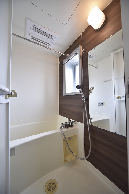 バス・シャワールーム　風呂