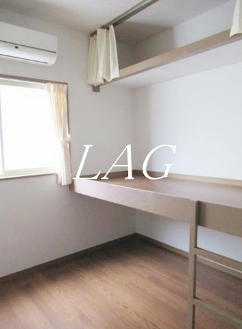 居室・リビング　洋室のお部屋です。