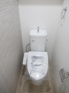 　トイレ　トイレ