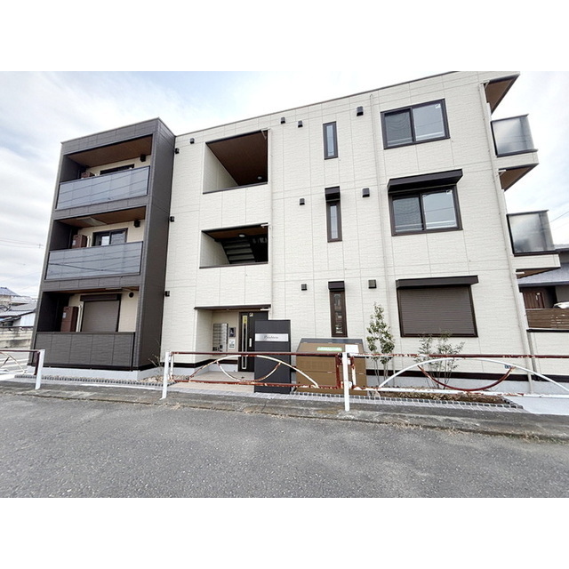 建物外観　愛猫と暮らす、安心・快適な新築１ＬＤＫ