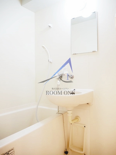 バス・シャワールーム　お風呂です。