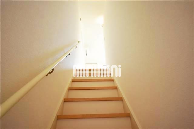 その他部屋・スペース　お部屋に上がる階段です。