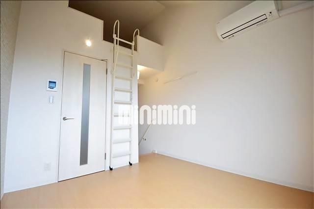 その他　５．５帖の洋室です。