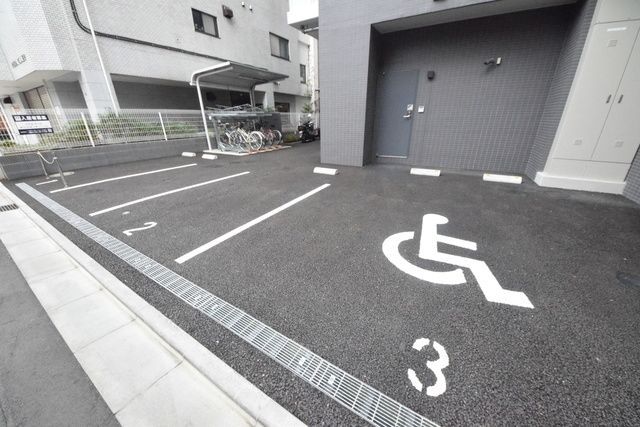 駐車場　★お部屋探しは株式会社タウンハウジング東京まで★
