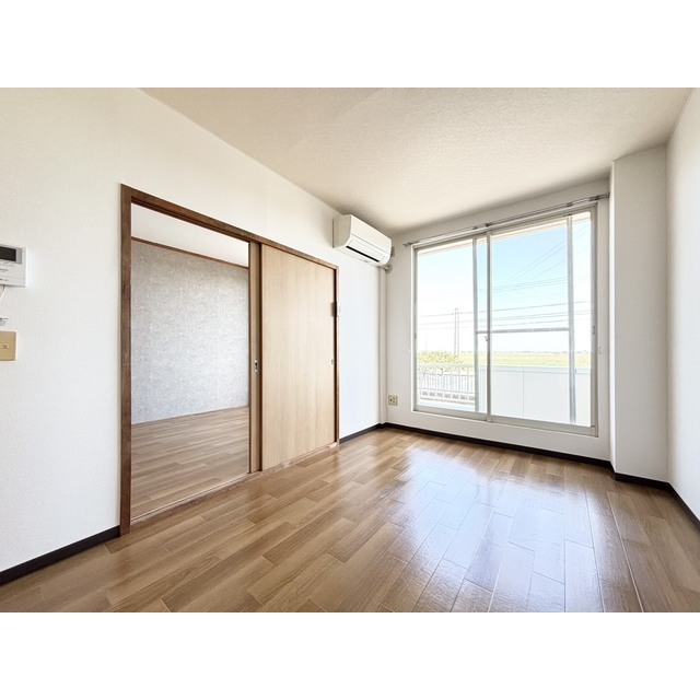 居室・リビング　リビング