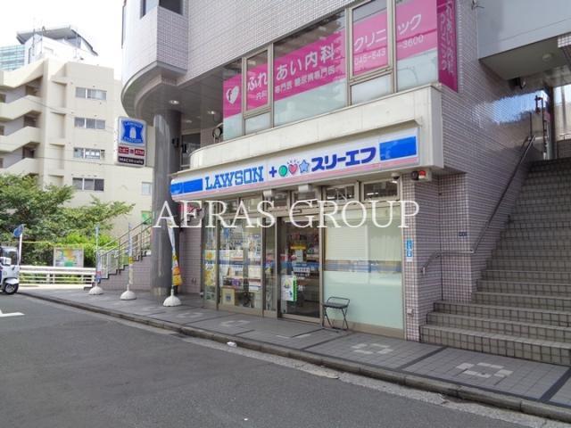 コンビニ　ローソンLTF上大岡店（コンビニ）まで591m