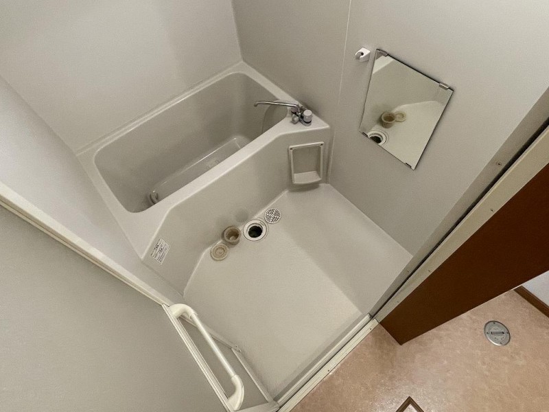 バス・シャワールーム　浴室