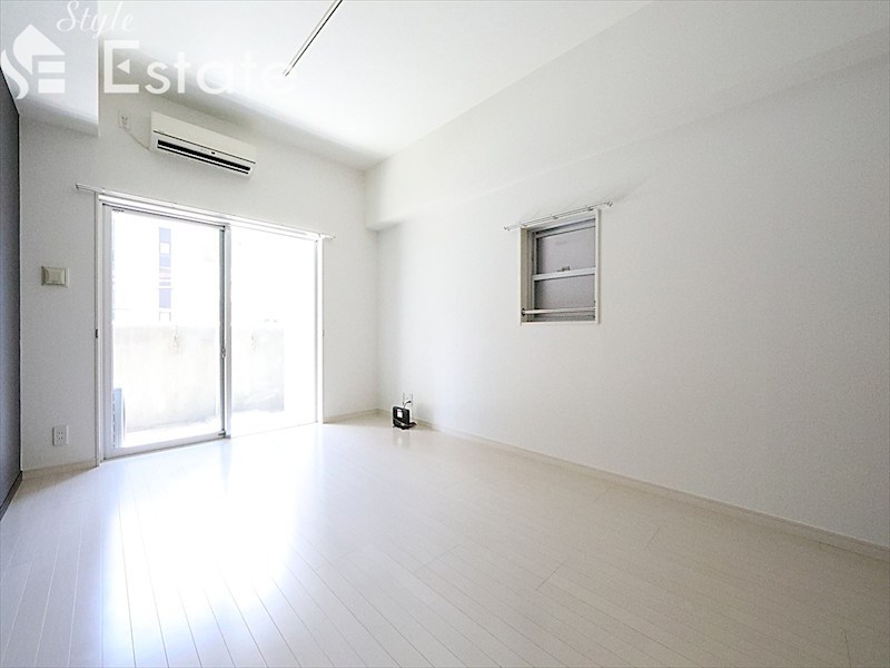 居室・リビング　内装