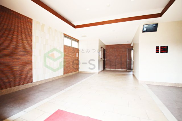 エントランス　建物の内部です