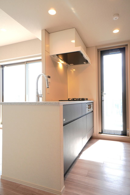 キッチン　※写真は同タイプ住戸です。