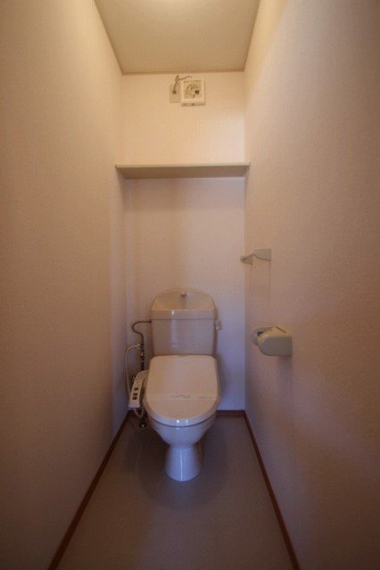 トイレ　別号室の写真