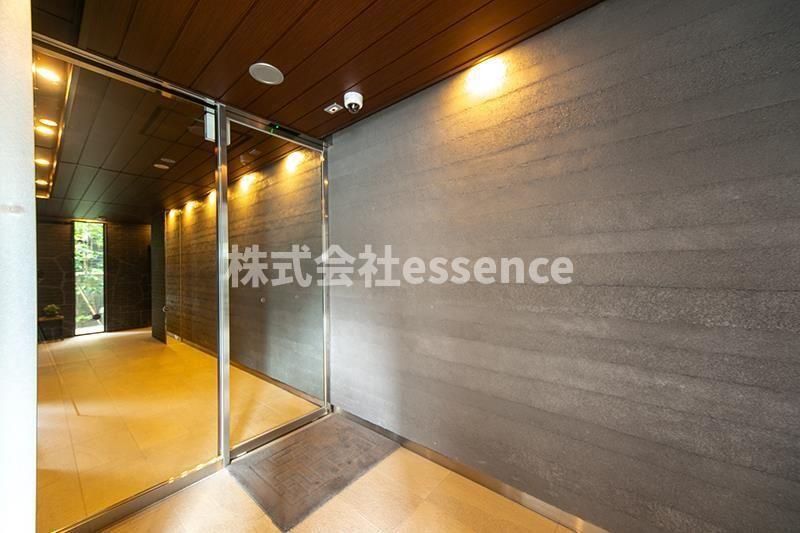 ロビー　弊社ではオンライン対応・現地対応可能です♪