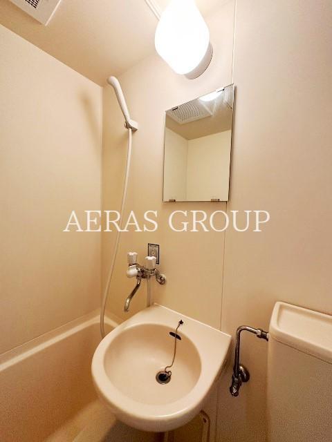 洗面設備　同仕様