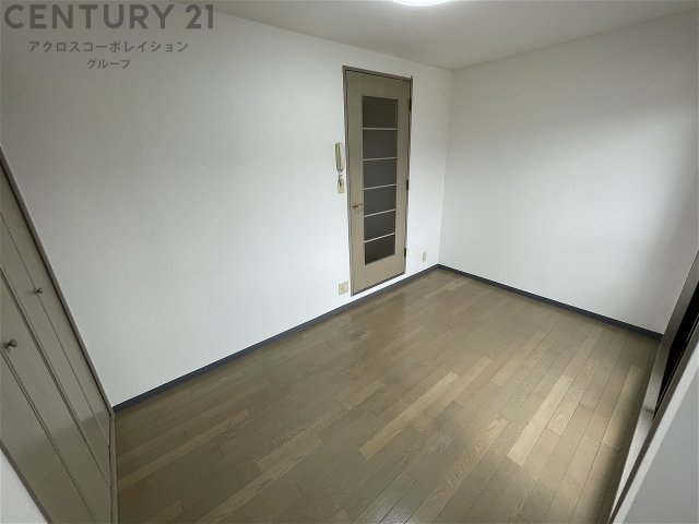 居室・リビング　エアコン付きで快適に過ごせます