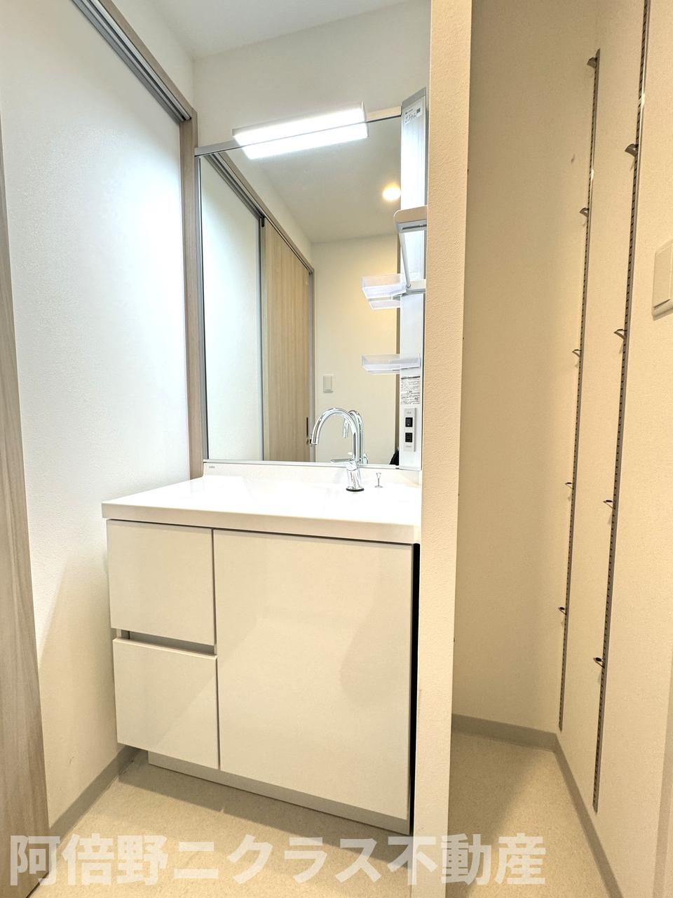 洗面設備　内装は同シリーズ参考写真です。カラーパターンが異なる可能性が