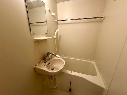 バス・シャワールーム　設備・仕様は号室により異なる為、現状を優先いたします。