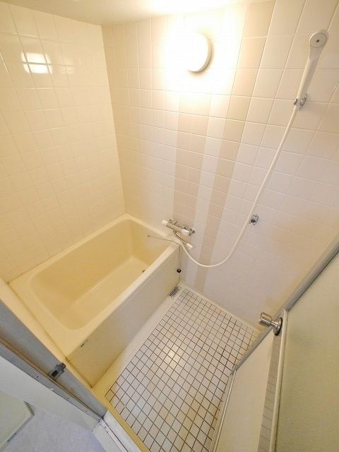バス・シャワールーム　同建物別号室参考写真