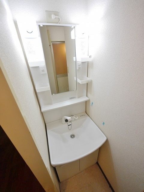 洗面設備　同建物別号室参考写真