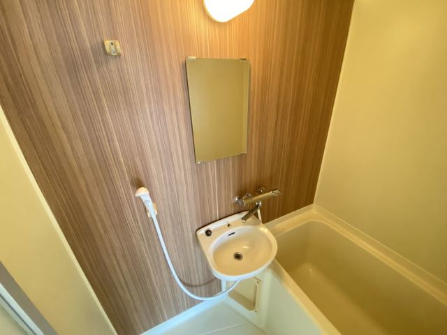 バス・シャワールーム　同仕様