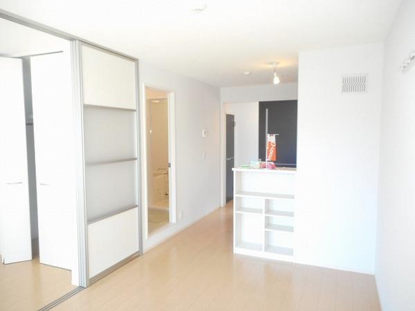 居室・リビング　広々としたリビング！