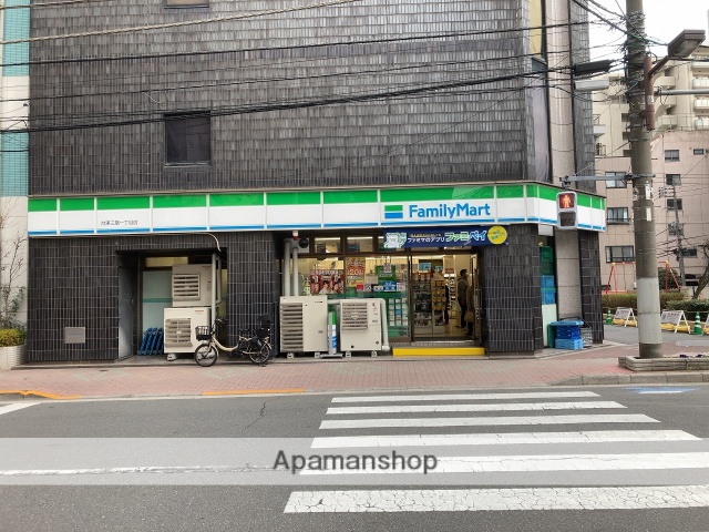 コンビニ　ファミリーマート台東三筋一丁目店（コンビニ）まで345m