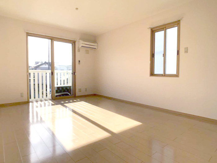 居室・リビング　※反転タイプの写真です