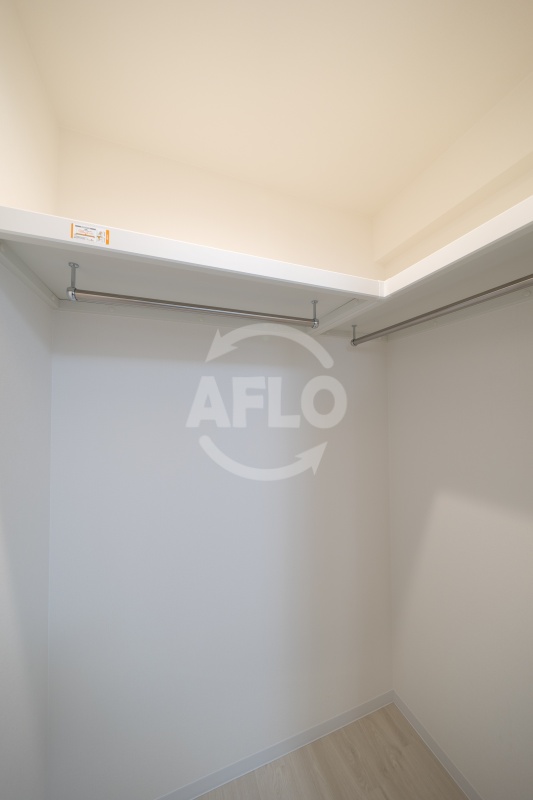 収納　NU長居公園　ウォークインクローゼット