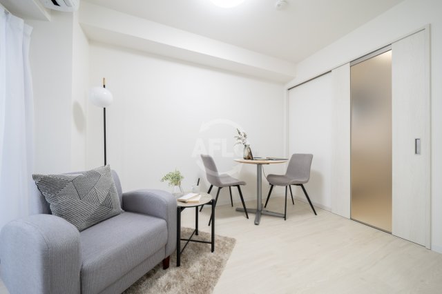 居室・リビング　NU長居公園　リビング