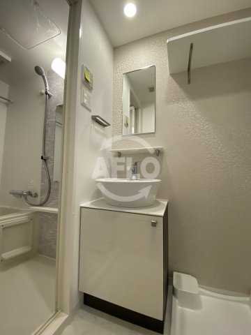 洗面設備　エスリード南森町ラグシス　独立洗面化粧台