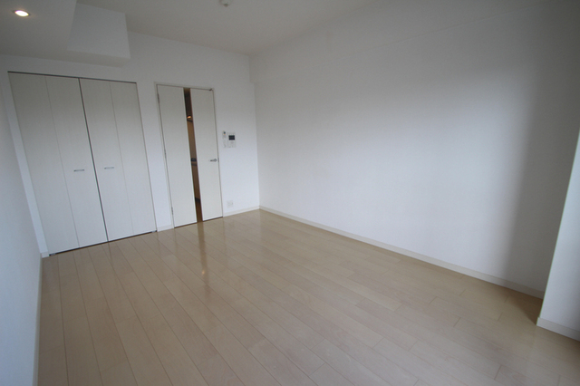 居室・リビング　スポットライトがステキ