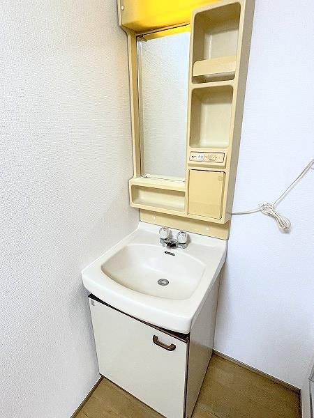 洗面設備　洗面化粧台