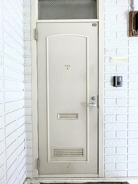 玄関　玄関外側