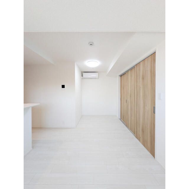 居室・リビング　☆明るい洋室☆