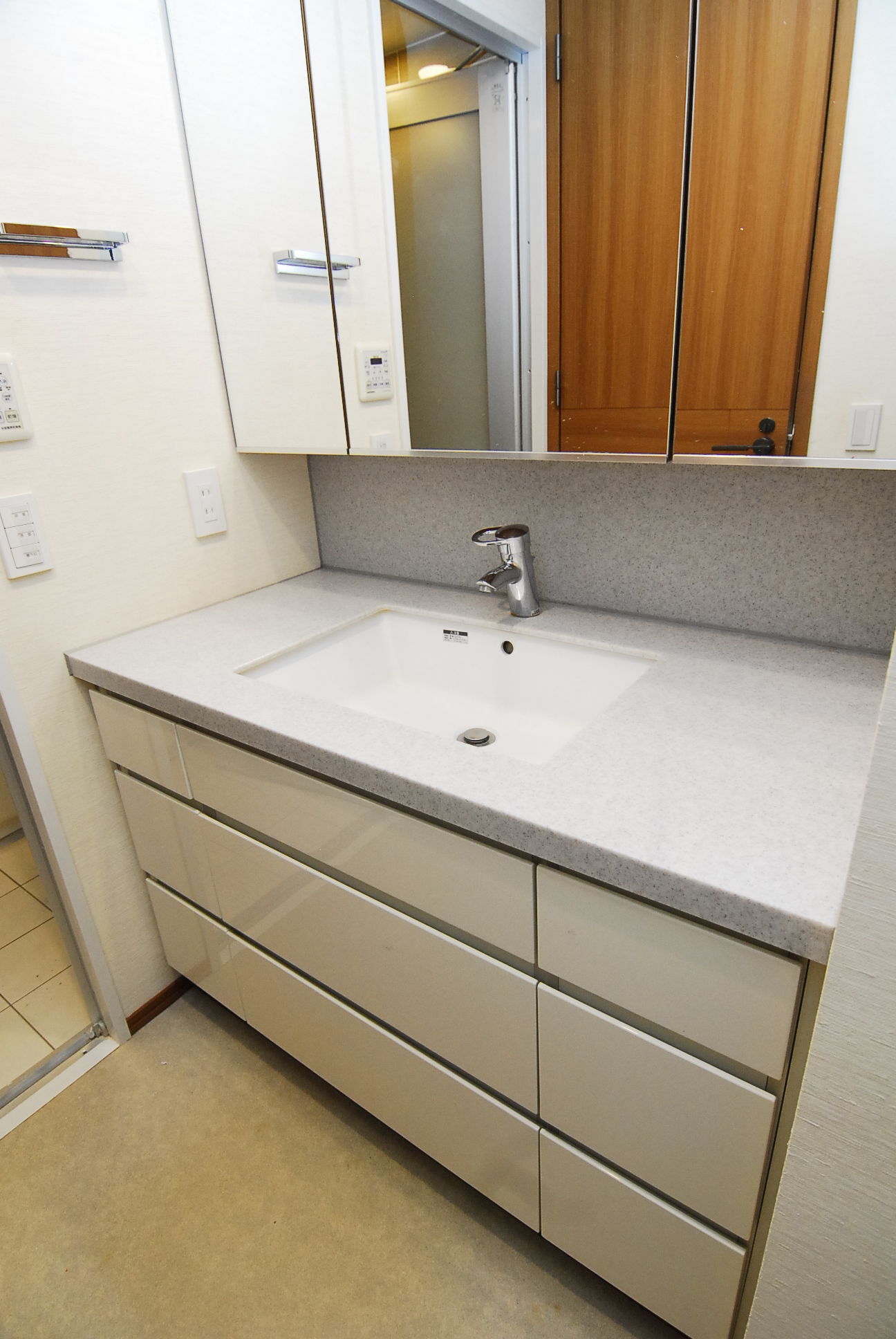 洗面設備　洗面台