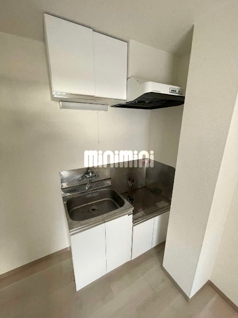 キッチン　※同物件別号室の参考写真です。